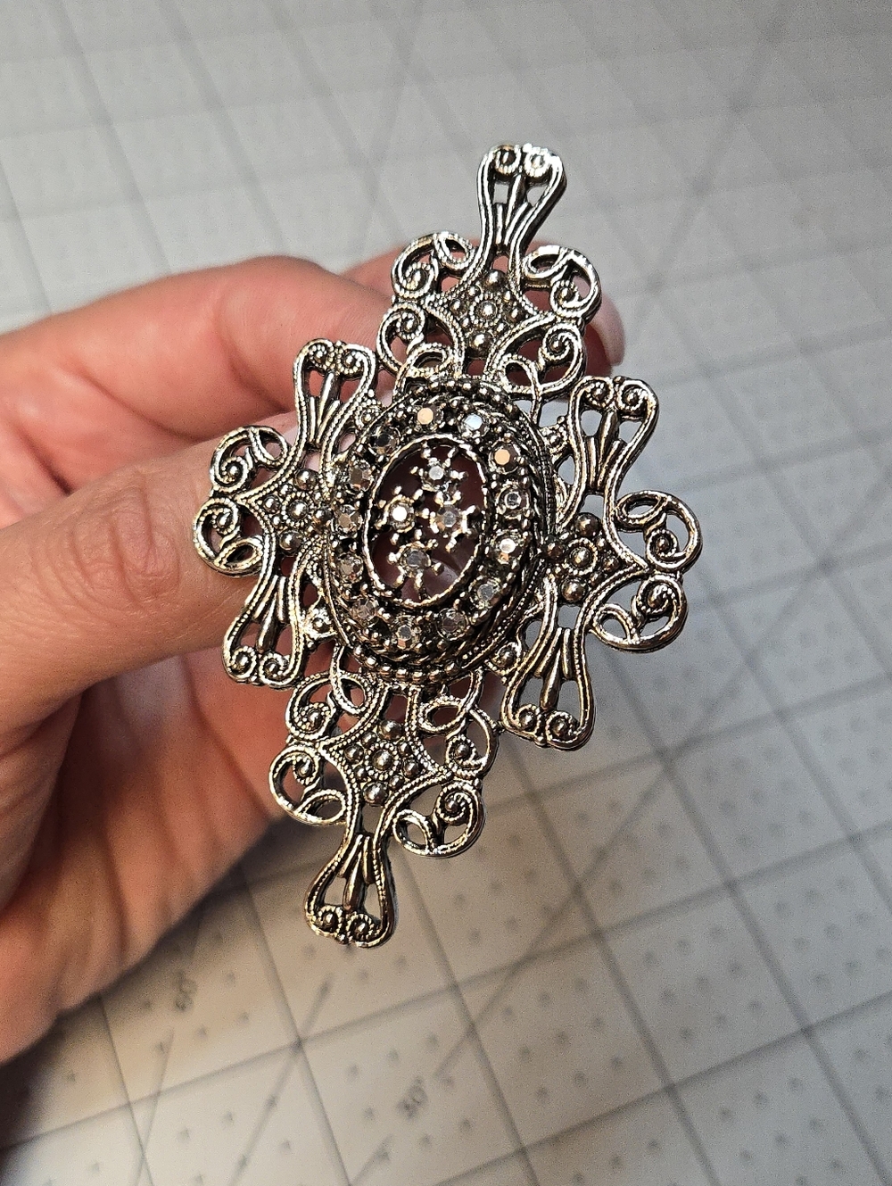 Vintage Gothic Filigree Brooch Silver Tone Black Cabochon Rhinestone Victorian